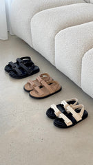 Taishi Slide - Black